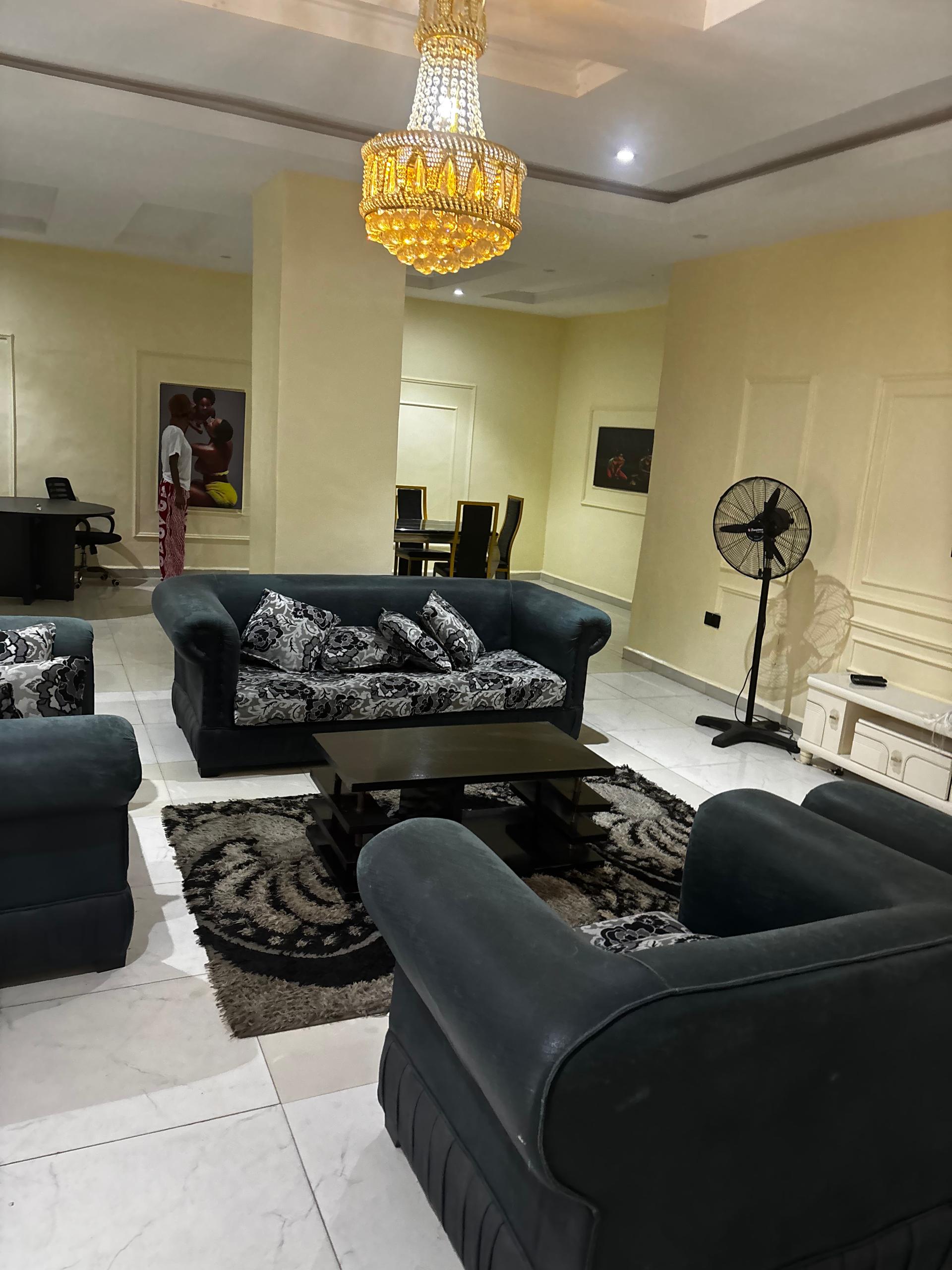 Premium Relaxation Lounge